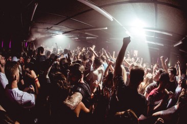 VIVa Warriors back in Sankeys to smash another season